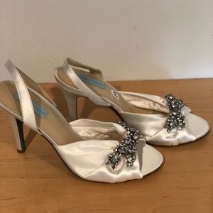 BETSY JOHNSON OCCASIONS SHOES
